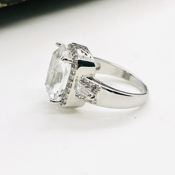 Vintage White Sapphire Statement Ring PRETTY!!! - Picture 13 of 17